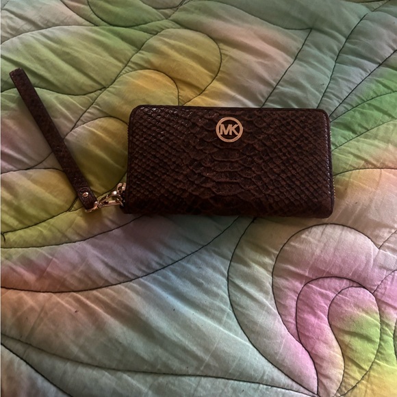 RARE - Hard to find Michael Kors Snakeskin Purse, wallet. And wristlet Bundle - Picture 7 of 12